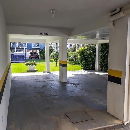 Apto A 70 Metros Da Praia, Piscina, 03 Ar Condicionados, Vaga De Garagem Florianopolis Exterior photo