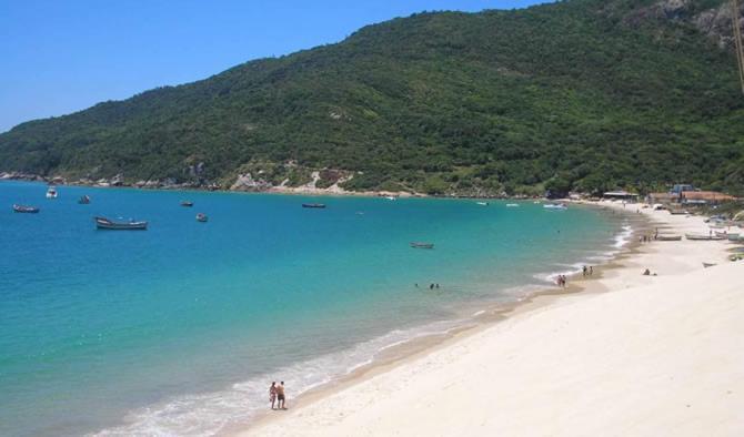 Apto A 70 Metros Da Praia, Piscina, 03 Ar Condicionados, Vaga De Garagem Florianopolis Exterior photo