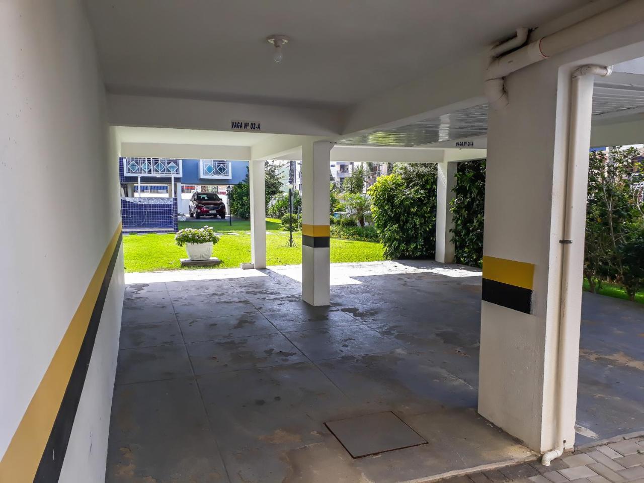 Apto A 70 Metros Da Praia, Piscina, 03 Ar Condicionados, Vaga De Garagem Florianopolis Exterior photo